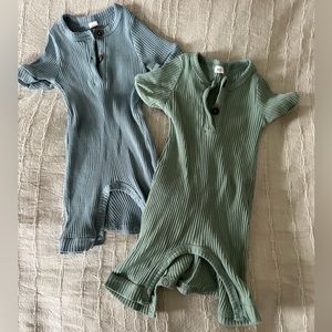 Ribbed new onesies